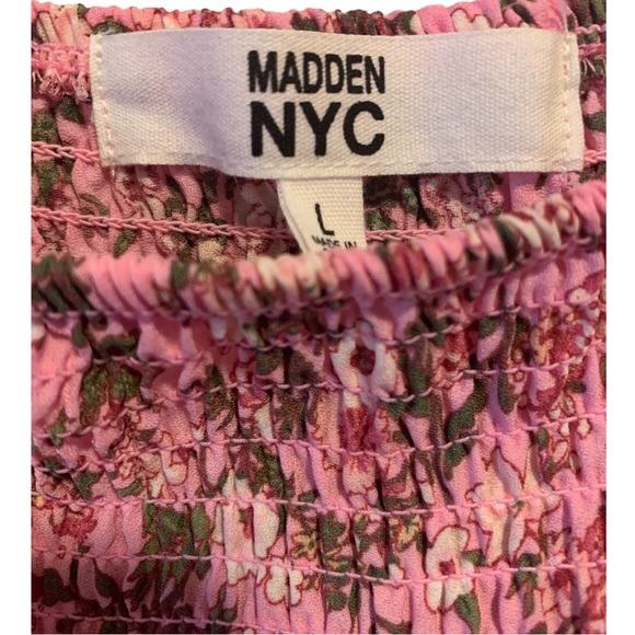 🍄 Smocked Cut-Out Dress NWT Madden NYC Junior Large Short Puffy Sleeves Floral - Picture 7 of 11